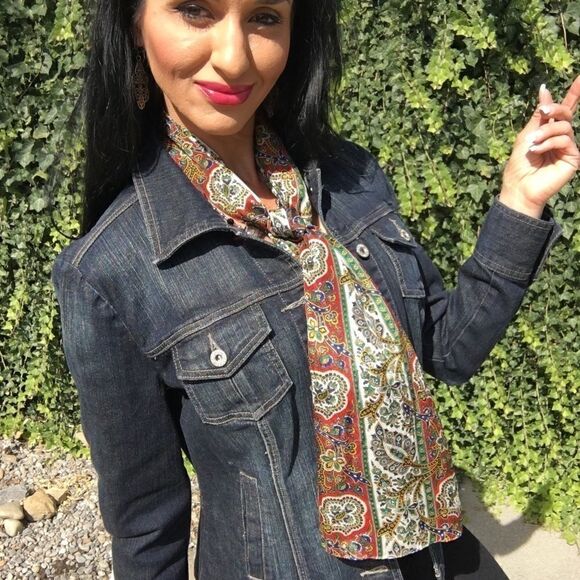 Club 7 Echo 100% silk scarf - Picture 1 of 8